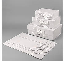 Коробка подарункова Сюрприз 1 з атласною стрічкою   24 х17.5 х7.8 см