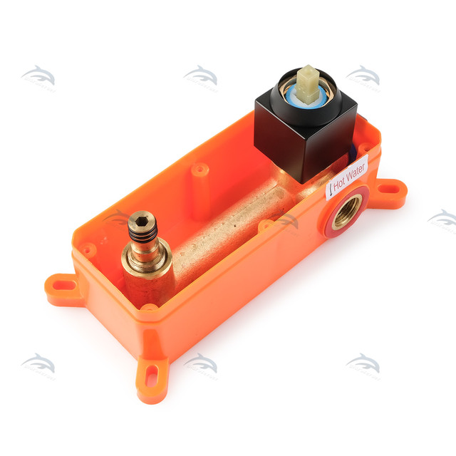 Змішувач для раковини прихованого монтажу KGRB-04 з горизонтальною установкою в стіну санвузла.