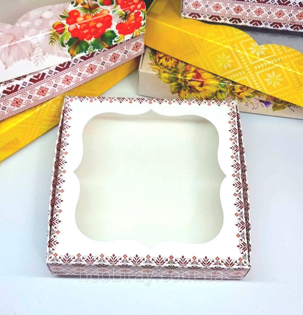 Коробочка. Розмір 15*15*3см.