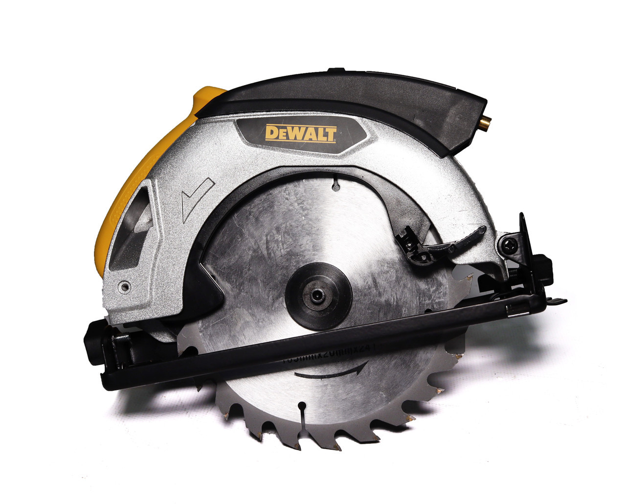 Пила дисковая DeWALT DWE585S - фото 3 - id-p1823210178