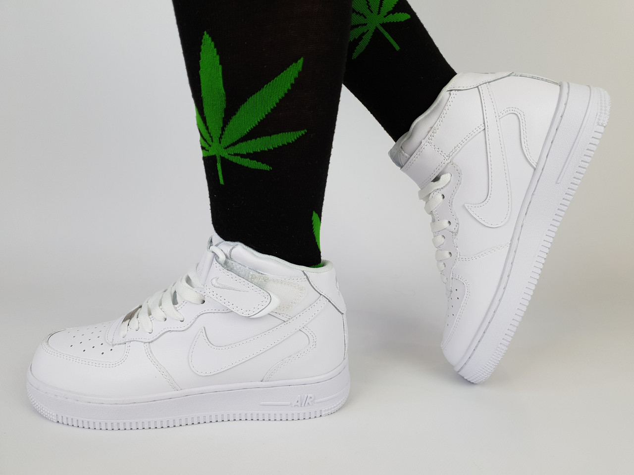 Високі кросівки жіночі білі Nike Air Force 1 Classic High розмір 36 (23 см). Демісезонні кросівки Найк Аїр Форс 1