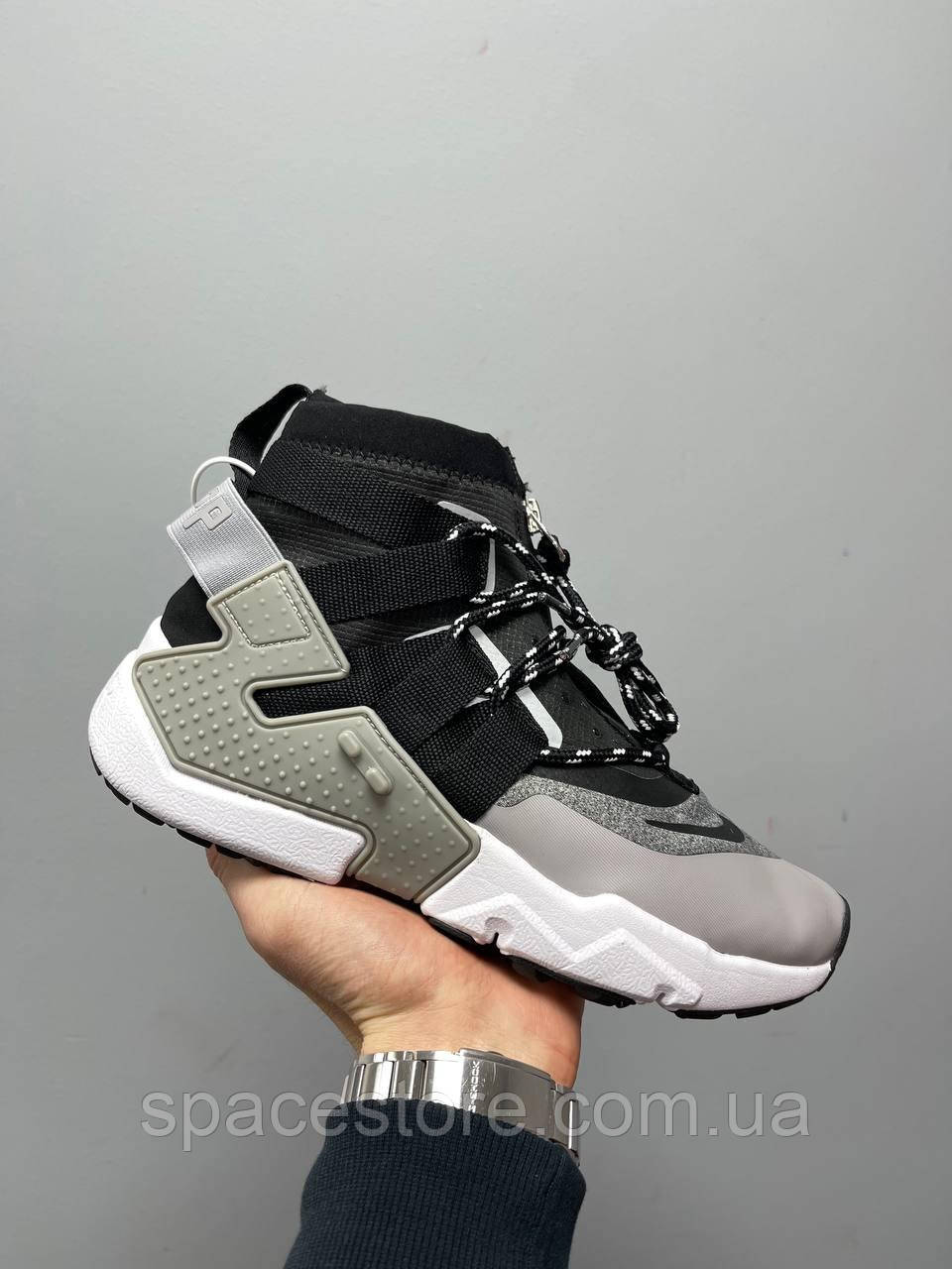Nike huarache gripp grey hot sale