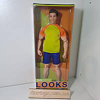 Барби Лукс Кен в синих шортах, желтой футболке на спортивном теле # 18 Ken Looks Barbie