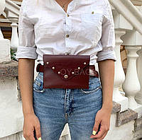 Женская сумка на пояс из эко кожи прямоугольной формы небольшого размера бордовая