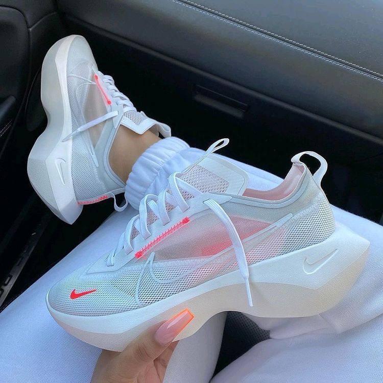 Білі жіночі кроссівки Nike Vista Lite White. Стильні кросси для жінок Найк Віста Лайт.