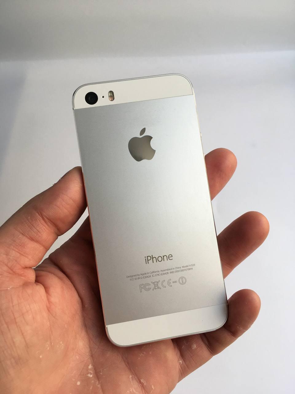 Смартфон Apple Iphone 5s 16gb  mdm Silver Б/У оригінал