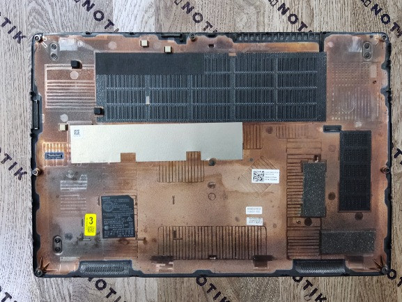 Корпус ноутбука, Нижня кришка Dell Latitude 5490 (AP25A000C04) Б/В