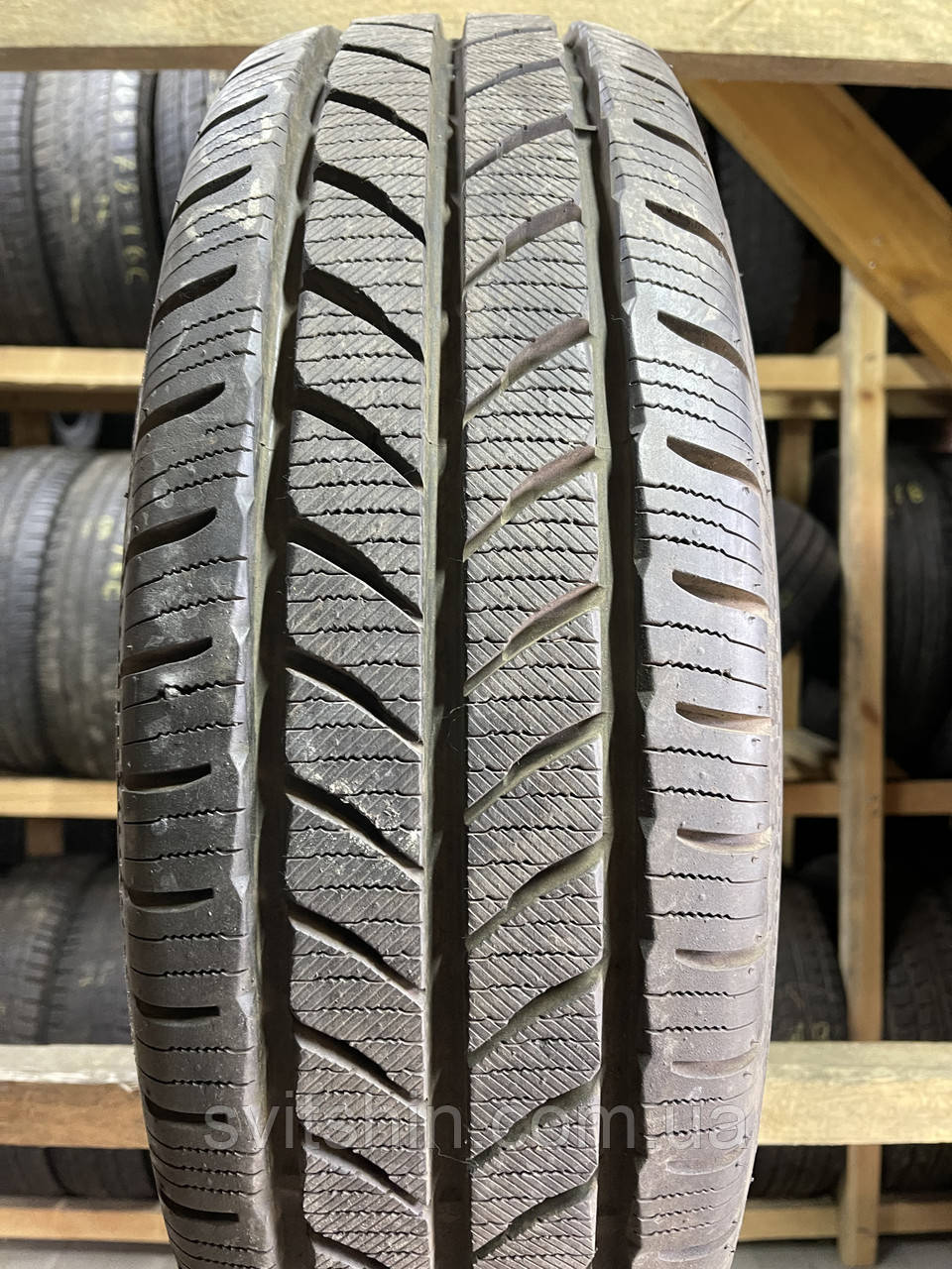 Одиночка 225/75R16С YOKOHAMA W.Drive WY01