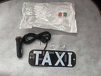 Табличка TAXI на лобове скло у прикурювач світлодіодна на присосках LED шашка для таксі (червоно-зелена)