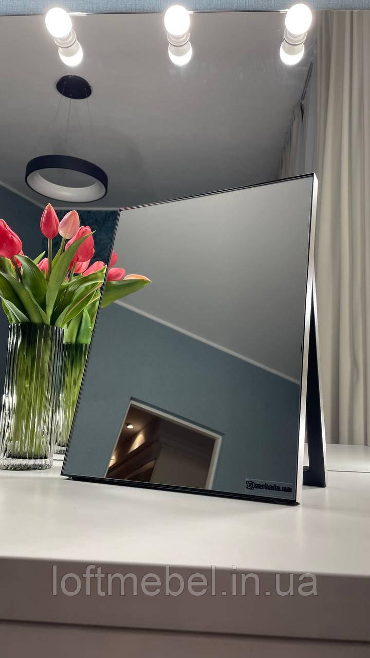 Маленьке дзеркало на стіл в металевій рамі на ніжці, фото 1