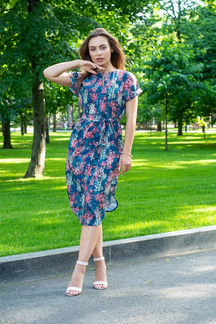 Літня сукня жіноча прямого крою в листочок сукня з коротким рукавом синя легка літня сукня 40-42 44-46, фото 1
