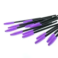 Щеточки для расчесывания ресниц силиконовые фиолетовые с черной ручкой 50 шт