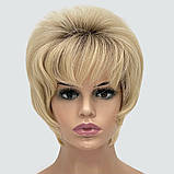 Перука коротка, красива об'ємна жіноча стрижка з термоволосся 160℃, колір блондин з темним корінням, фото 2