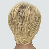 Перука коротка, красива об'ємна жіноча стрижка з термоволосся 160℃, колір блондин з темним корінням, фото 5