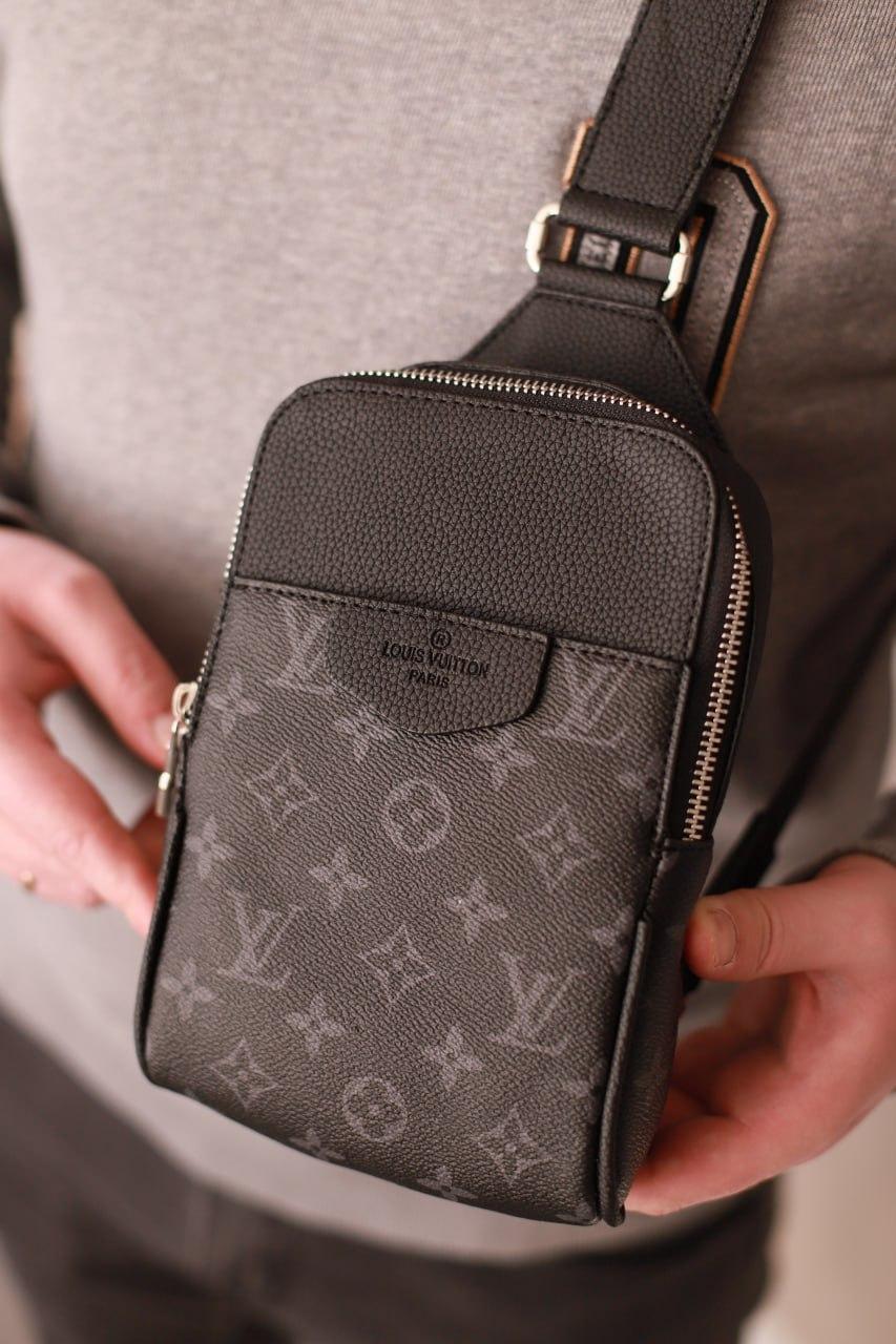 Сумка-слінг чоловіча Louis Vuitton маленька фірмовий візерунок