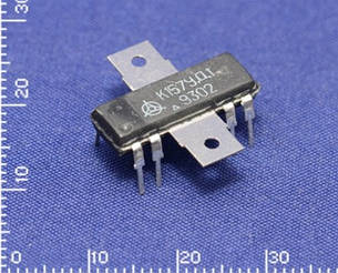 К157УД1 операційний підсилювач середньої потужності з максимальним вихідним струмом до 300 мА.