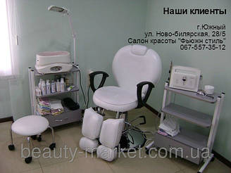 Кресло для педикюра ZD-346, Стул мастера Stool 01, Тележка косметологическая ZD-108C 