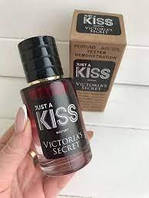 Парфум Victoria's Secret Just A Kiss 60 мл Тестер женский парфюм Виктория Сикрет Джаст Э Кисс туалетная вода