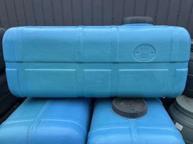 Ємність 300 л для води пластикова прямокутна харчова блакитна 2-ох шарова бак для води