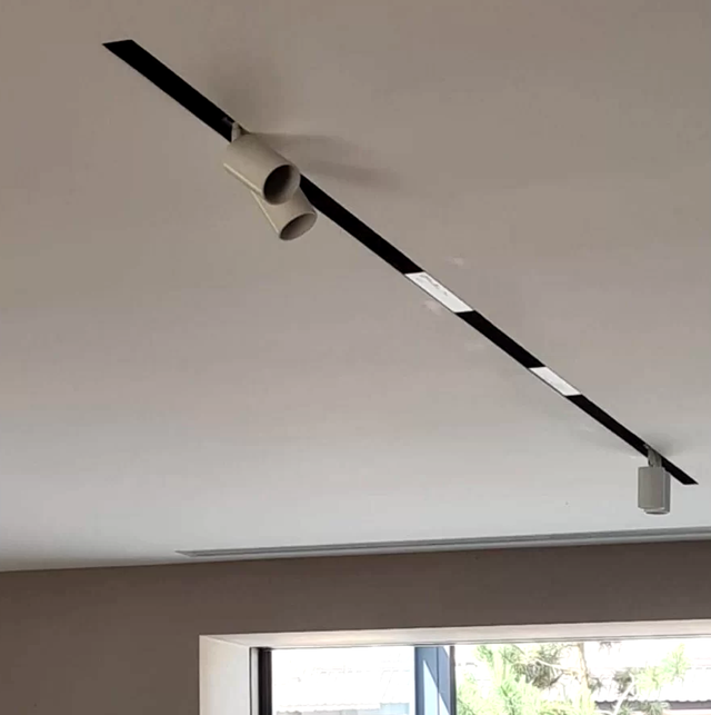 Готовая трековая система LED освещения Vela Domino фото