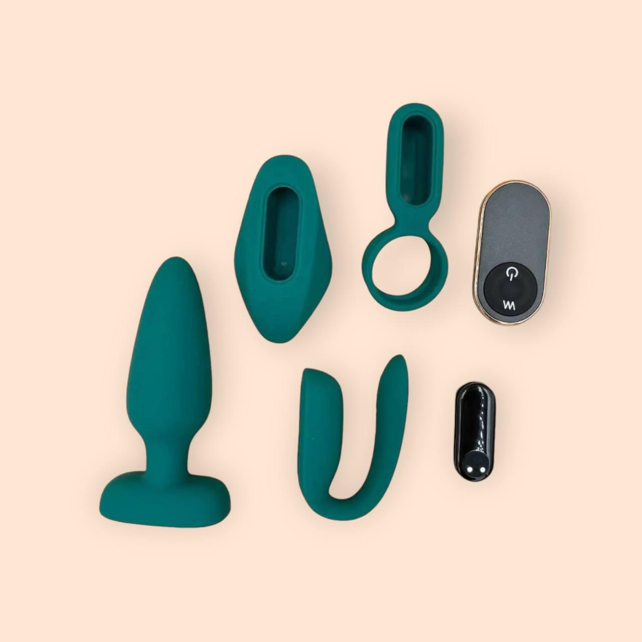 Комплект LoveKit Віпропуля та 4 насадки ( Вібратор для пари, Під трусики, Ерекційне кільце, Анальна пробка)