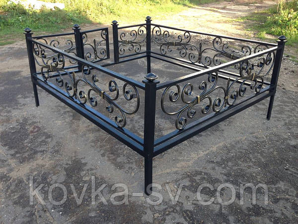 Изготовление ограды на могилу на кладбище, фото и цены, можно купить с доставкой