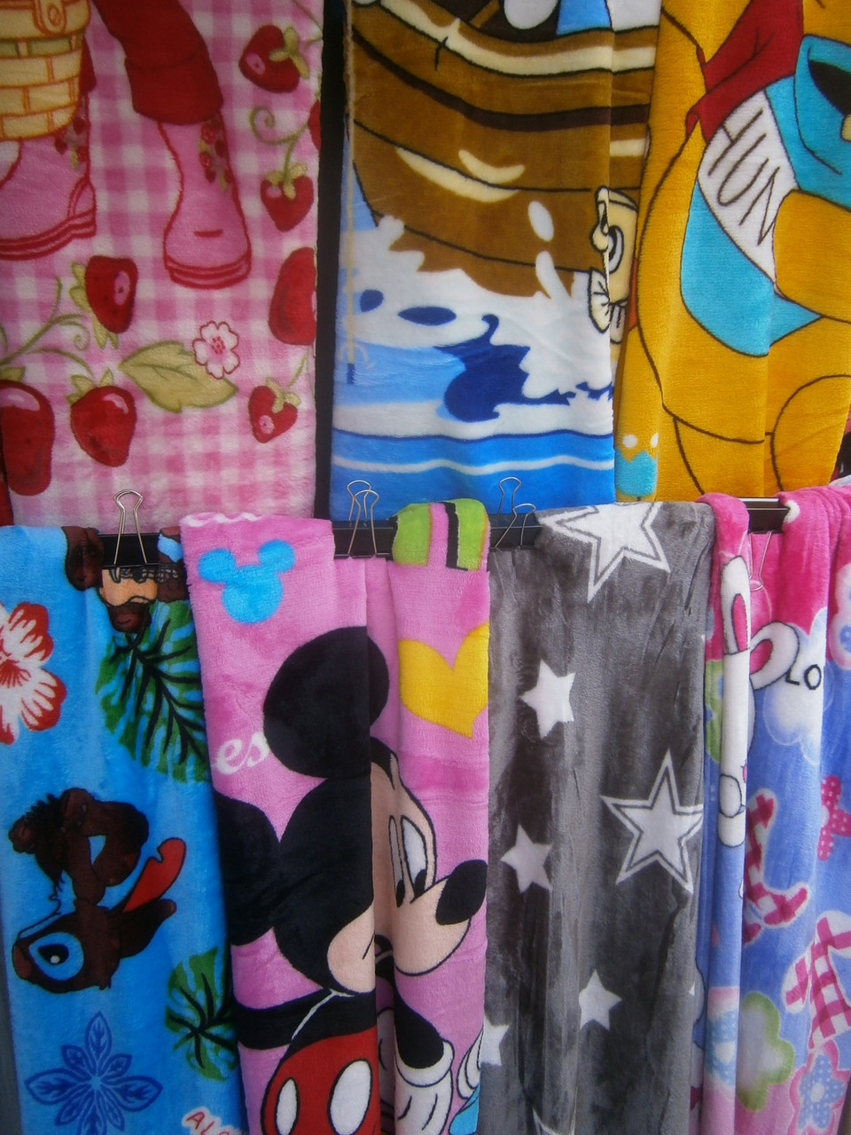 Детские яркие одеяла с мультяшным рисунком. - фото 1 - id-p309341688