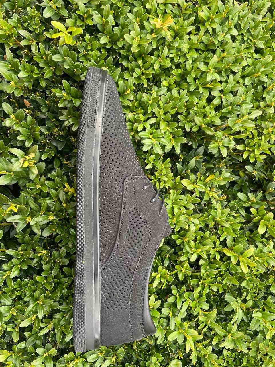 Мокасины мужские 45 размер кожаные туфли с перфорацией черные макасины летние слипоны в дырочку с шнурками - фото 5 - id-p1828100927