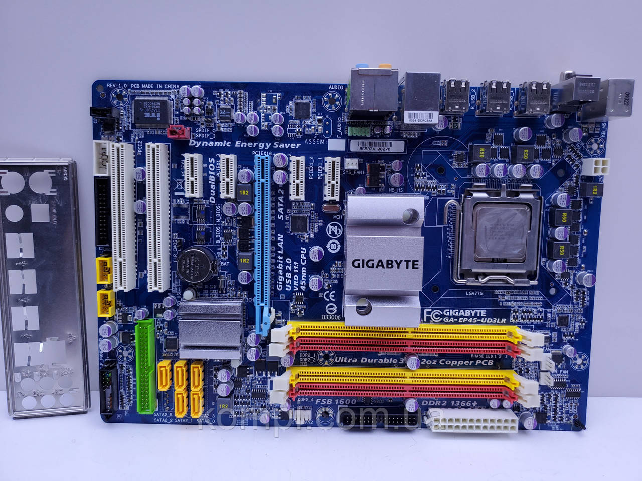 Материнська плата s775 GIGABYTE GA-EP45-UD3LR (Socket 775,DDR2,QUAD,P45,б/у)