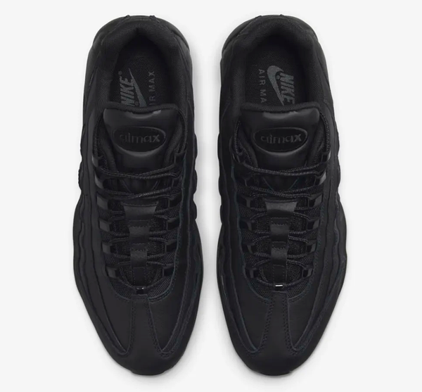 Nike air hotsell 95 triple black