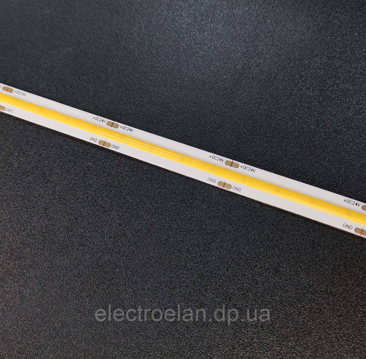 Светодиодная лента Ustrip LED480-COB-W30-24V-10W-8mm теплый белый - фото 3 - id-p1819068520