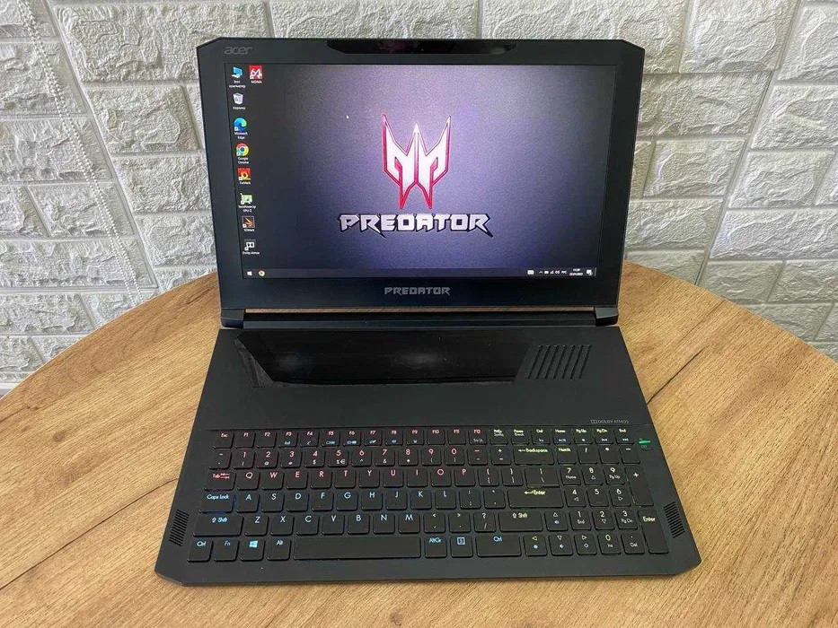 Ноутбук Acer Triton 700 15,6" IPS 120Hz i7 7700HQ 16Gb SSD512 GTX1080 MaxQ, фото 1