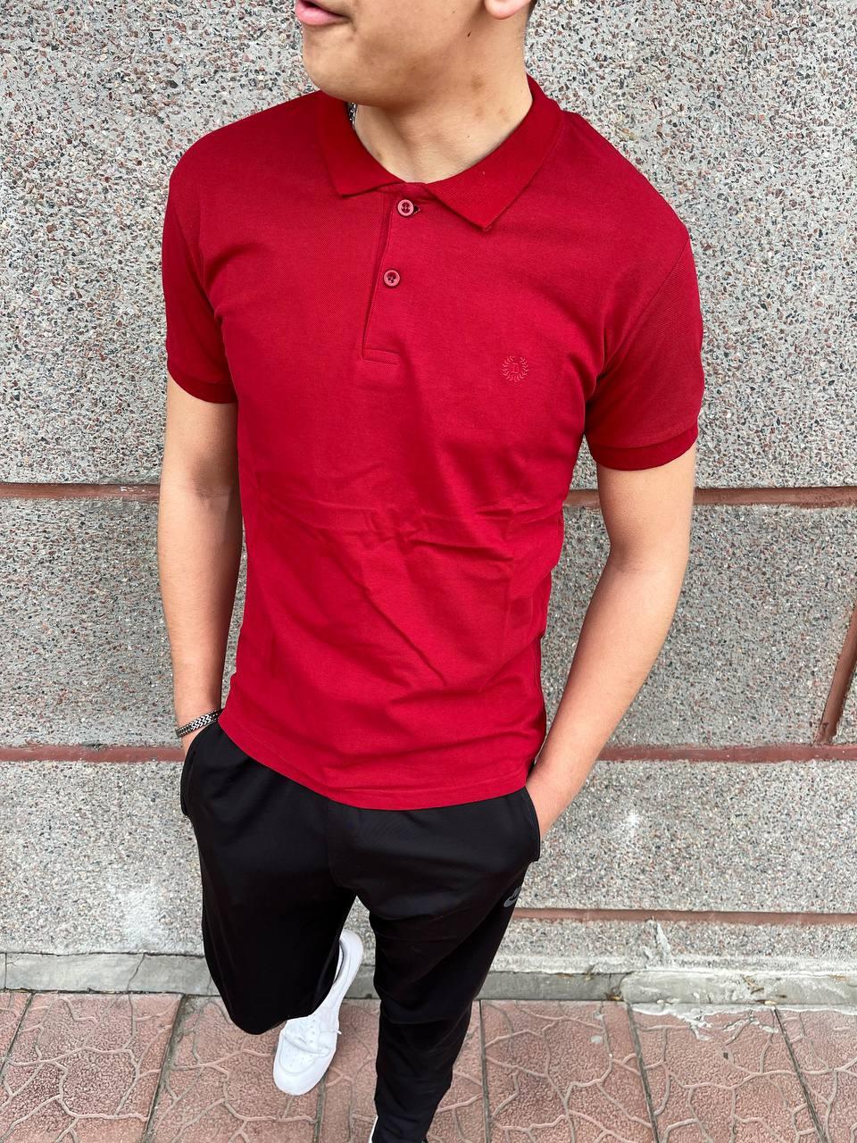 Чоловіча футболка поло червона з лакости з коміром на ґудзиках на літо