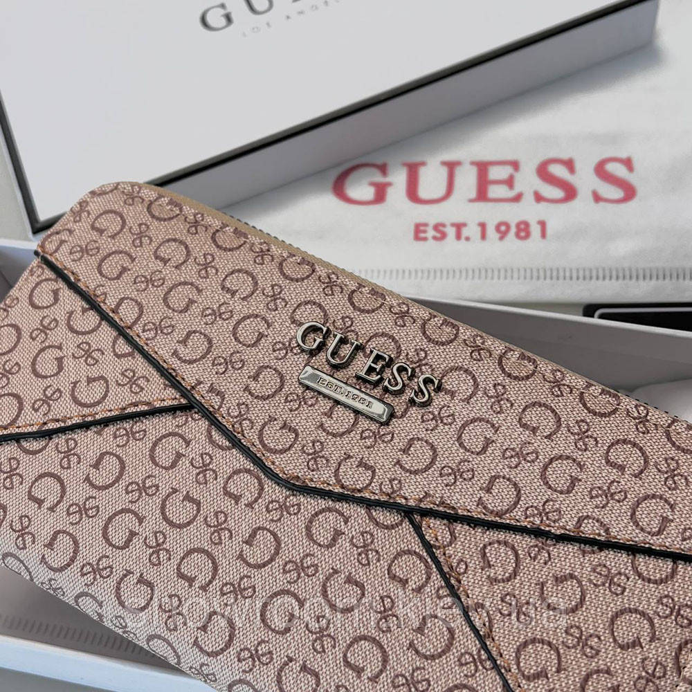 Жіночий гаманець на змійці Guess (7595) бежевий