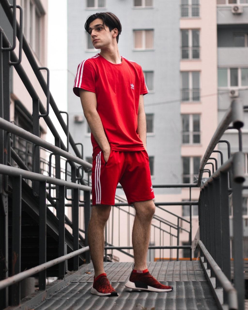 Чоловічий літній костюм Adidas футболка та шорти червоний Адідас і шкарпетки в подарунок