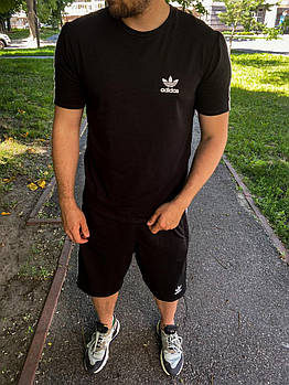 Чоловічий літній костюм Adidas футболка та шорти чорний Адідас і шкарпетки в подарунок