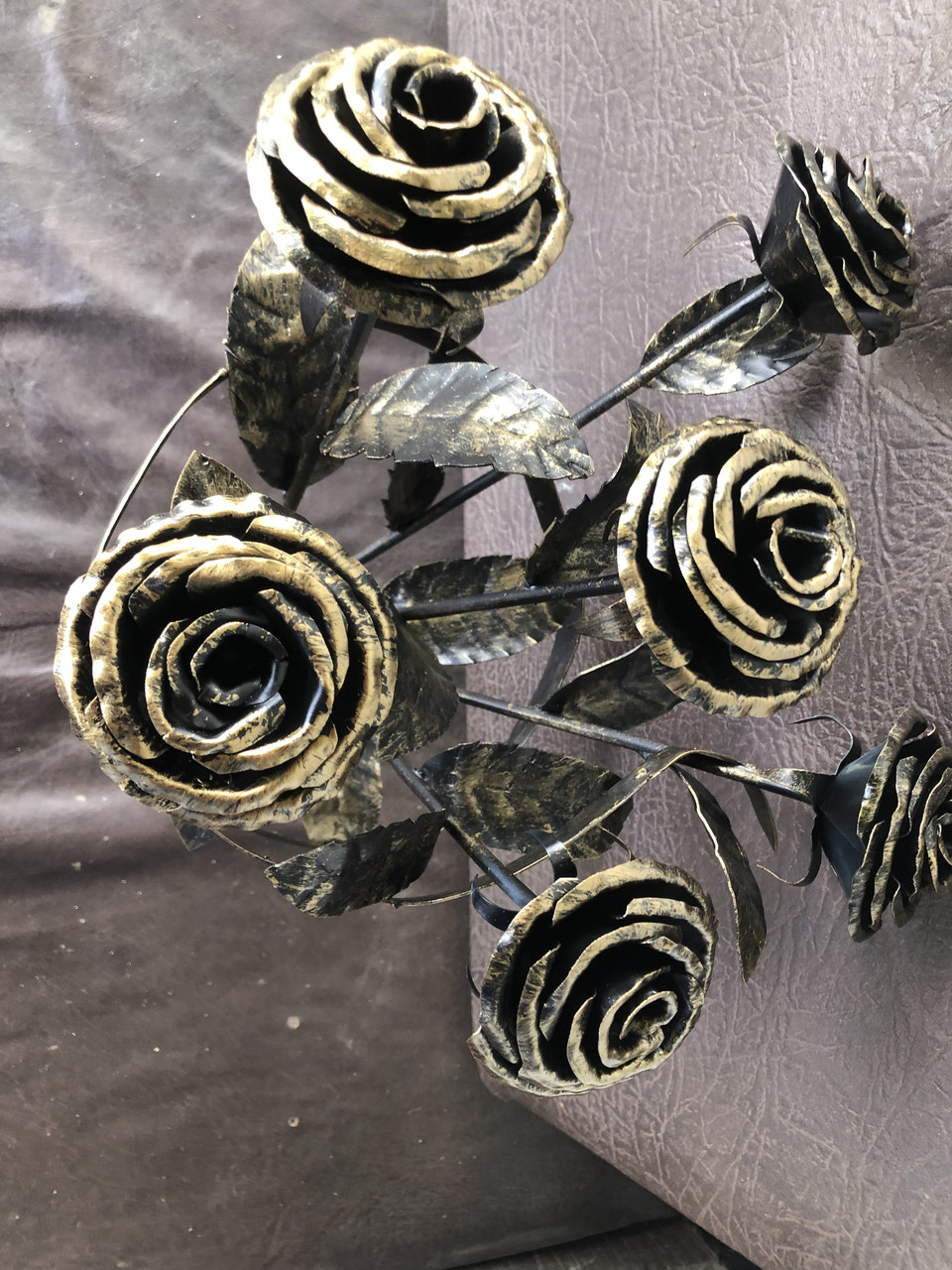 Букет троянд металевих ковані рози букет на памятник - фото 8 - id-p1828651846