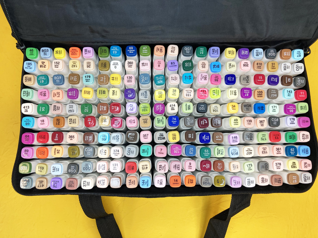 Маркеры TOUCH 200 цветов, самый большой набор маркеров для скетчинга на спиртовой основе для художников aiw s - фото 8 - id-p1828737616