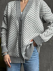 Жіночий в'язаний кардиган на ґудзиках вільного фасону в молодіжний принт (р. 42-46) 409525