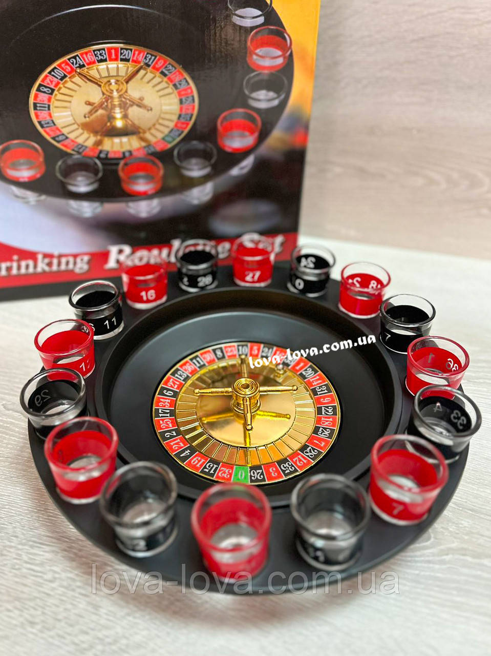 Алкогольна настільна гра "П'яна рулетка" на 16 скляних чарок