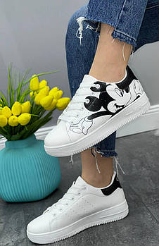 Кросівки жіночі 8 пар у ящику білого кольору 36-41