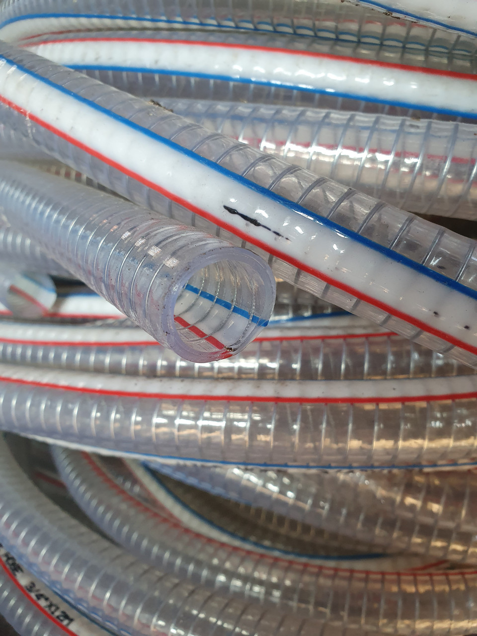 Шланг армований бензомаслостійкий напорно-всмоктувальний 1-1/2" 38 мм, фото 1