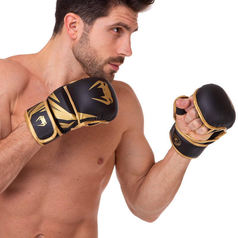 Перчатки для бокса, ММА, кикбоксинга, боевое самбо VENUM черно-золотые BO-3393 M - фото 6 - id-p1829237221