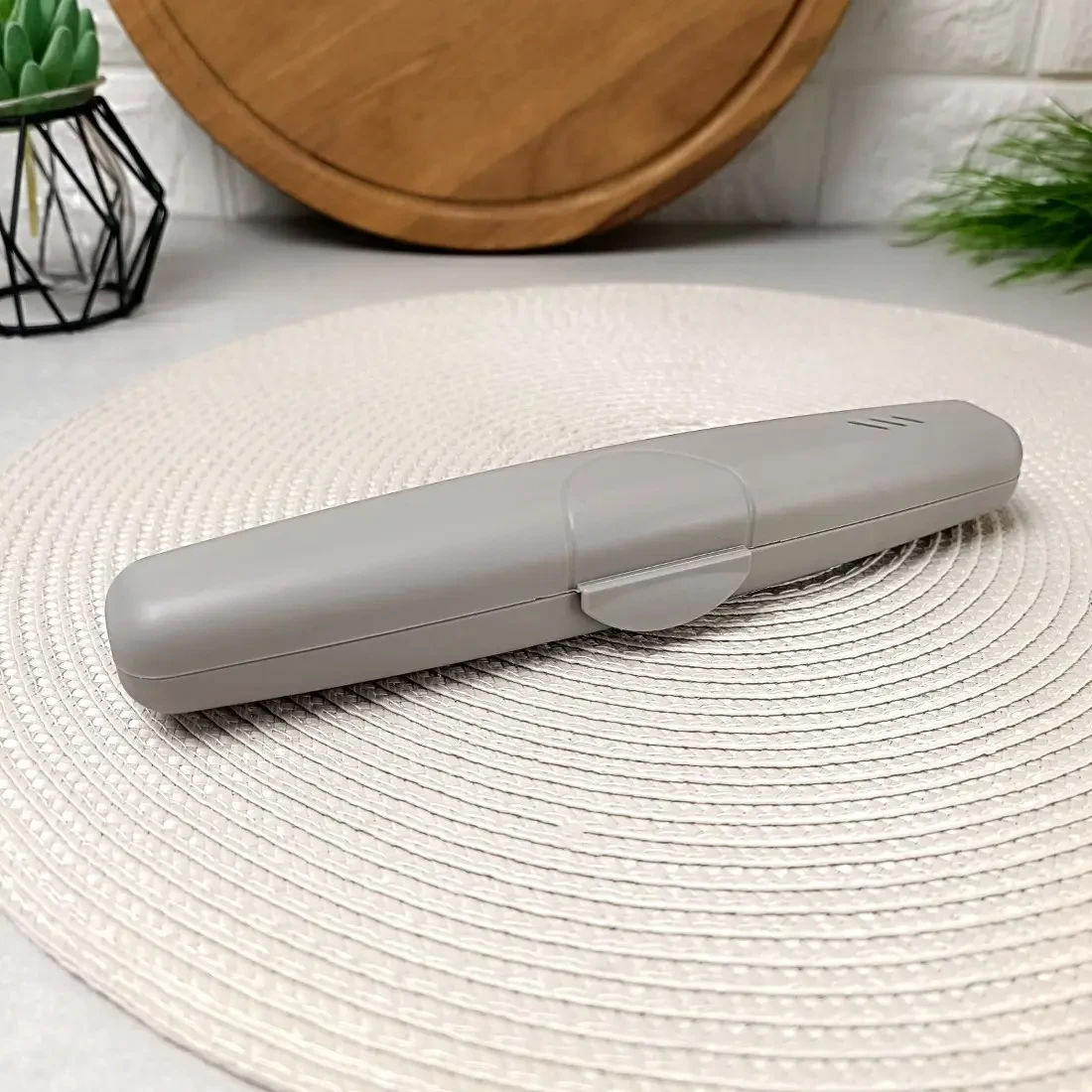 Пластиковий футляр для зубних щіток Какао Алеана