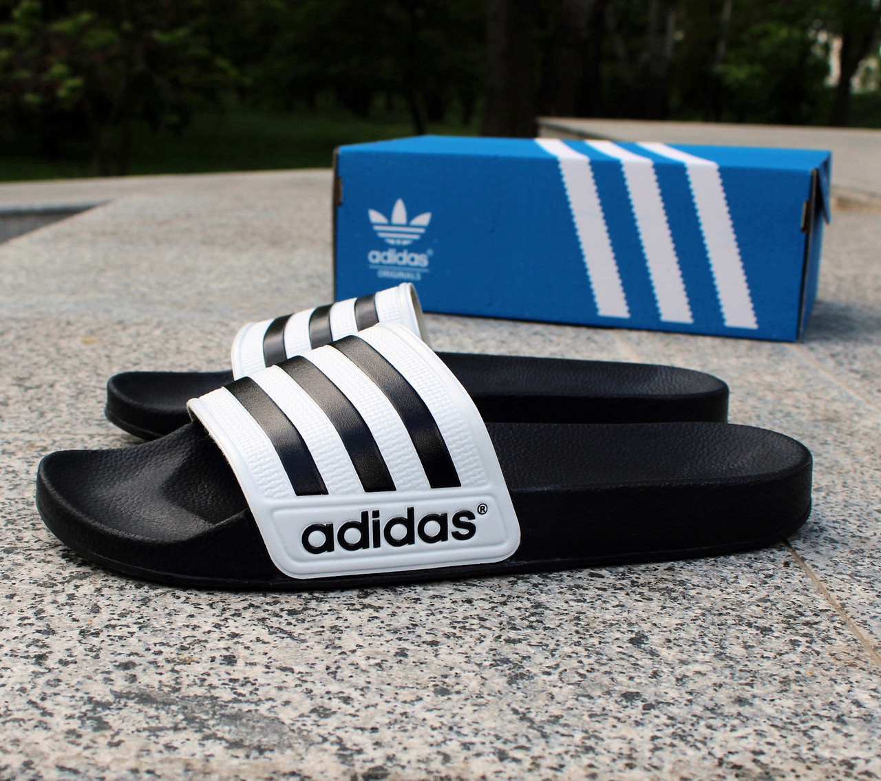 РОЗПРОДАЖ 44 рр! Чоловічі Adidas сланці капці шльопанці, фото 1