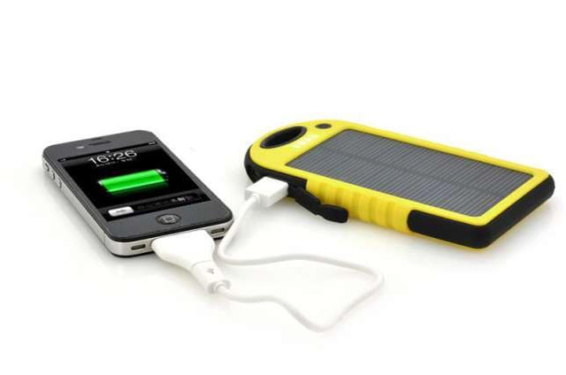 Сонячне зарядний Power Bank купити Сонячне зарядний Power Bank