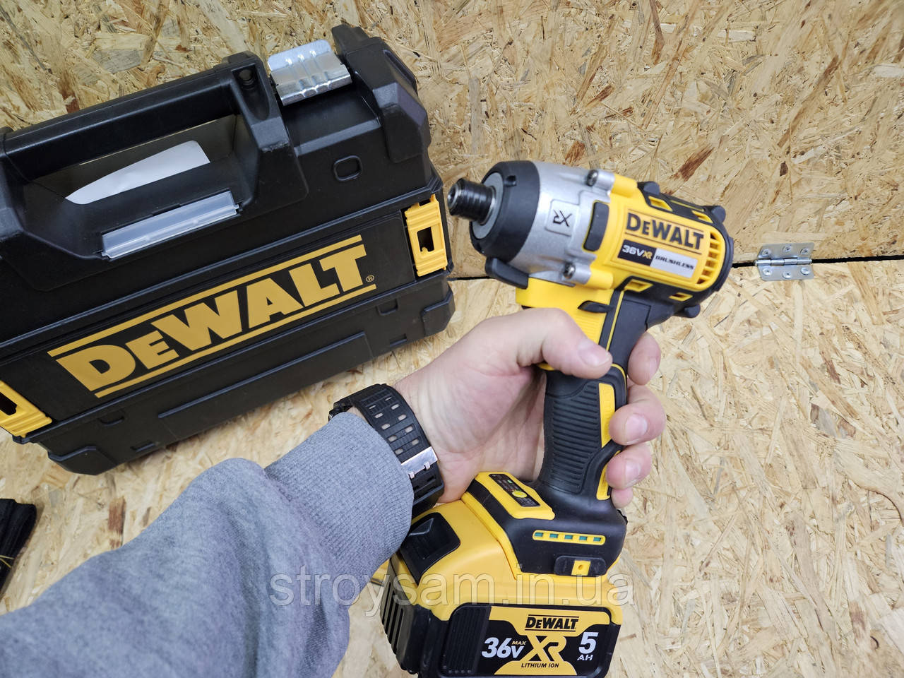 Impact, импакт, гайковерт, ударный шуруповерт, винтоверт DeWalt 205 Nm 36 V - фото 5 - id-p1333229868