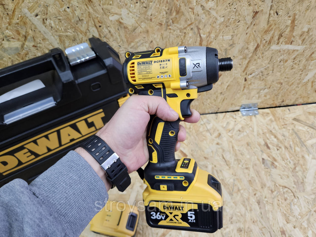 Impact, импакт, гайковерт, ударный шуруповерт, винтоверт DeWalt 205 Nm 36 V - фото 6 - id-p1333229868