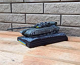 Статуетка Танк Т64 БВ з гіпсу ручної роботи - Патріотичний сувенір та подарунок, розмір 21х15х10 см, фото 5