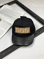 Мужская черная кепка Fendi брендовая бейсболка с бежевым логотипом Фенди
